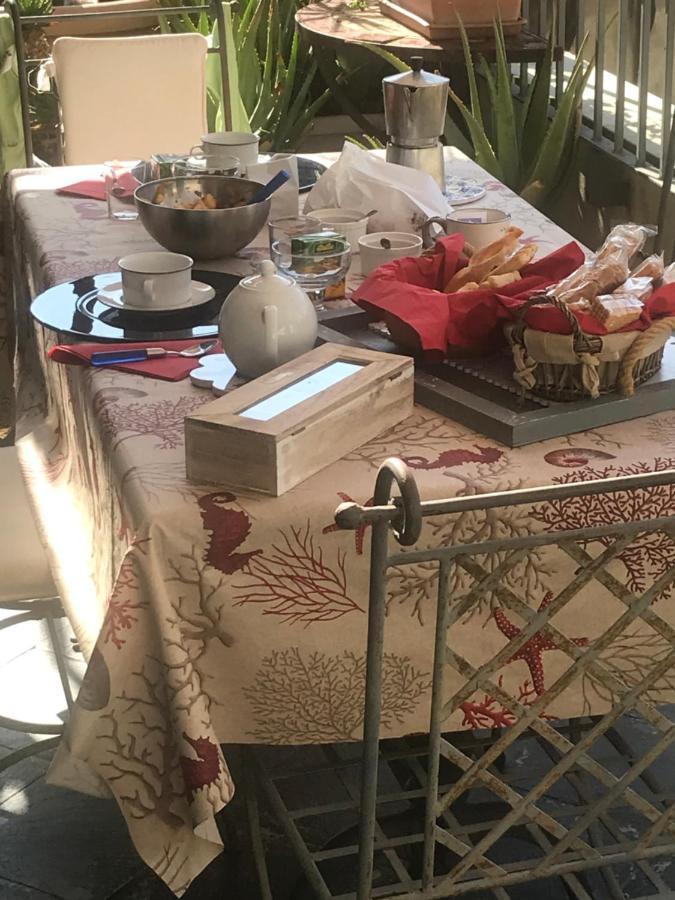 Attico Palazzo Giustiniani Acomodação com café da manhã Génova Exterior foto